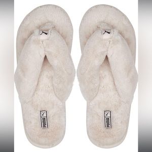 Brand new Puma fluff slippers